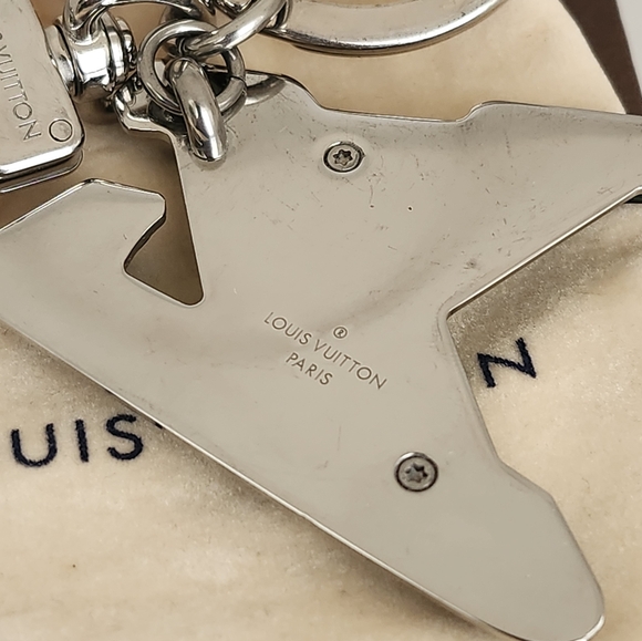 Louis Vuitton Keychain/Bag Charm - Picture 6 of 8